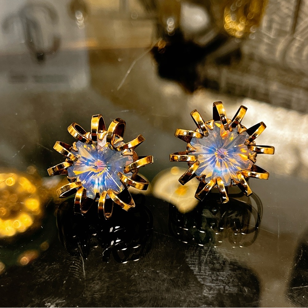 Vintage Sarah Coventry Gold and Blue Sunburst Earrings Clip Ons